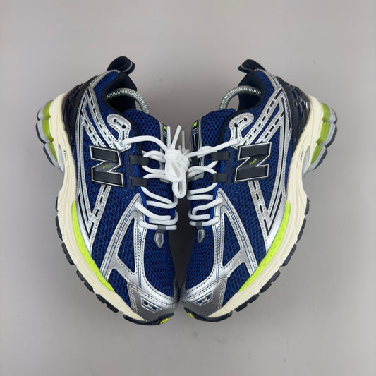 A FEW SIZES AVAILABLE