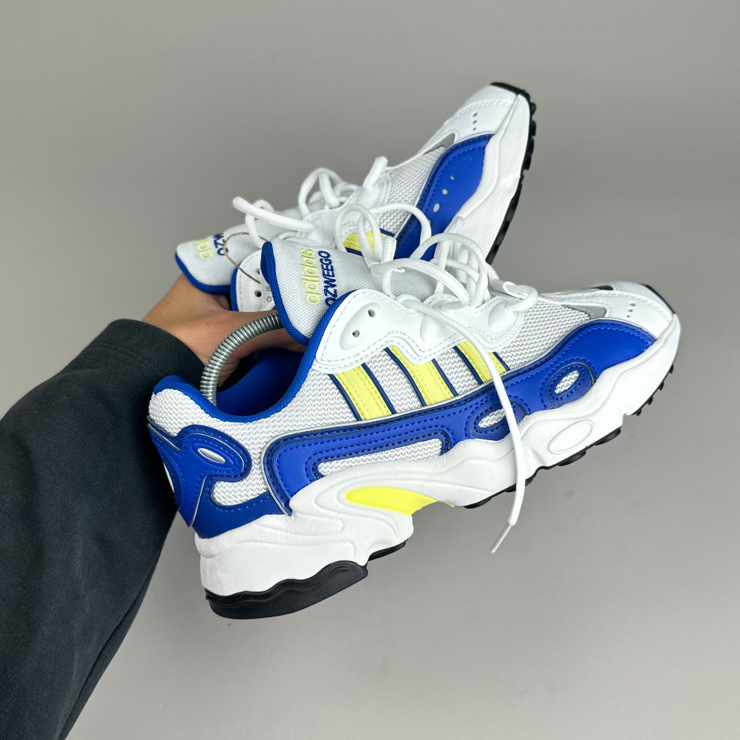 us8W | eu40 | cm25