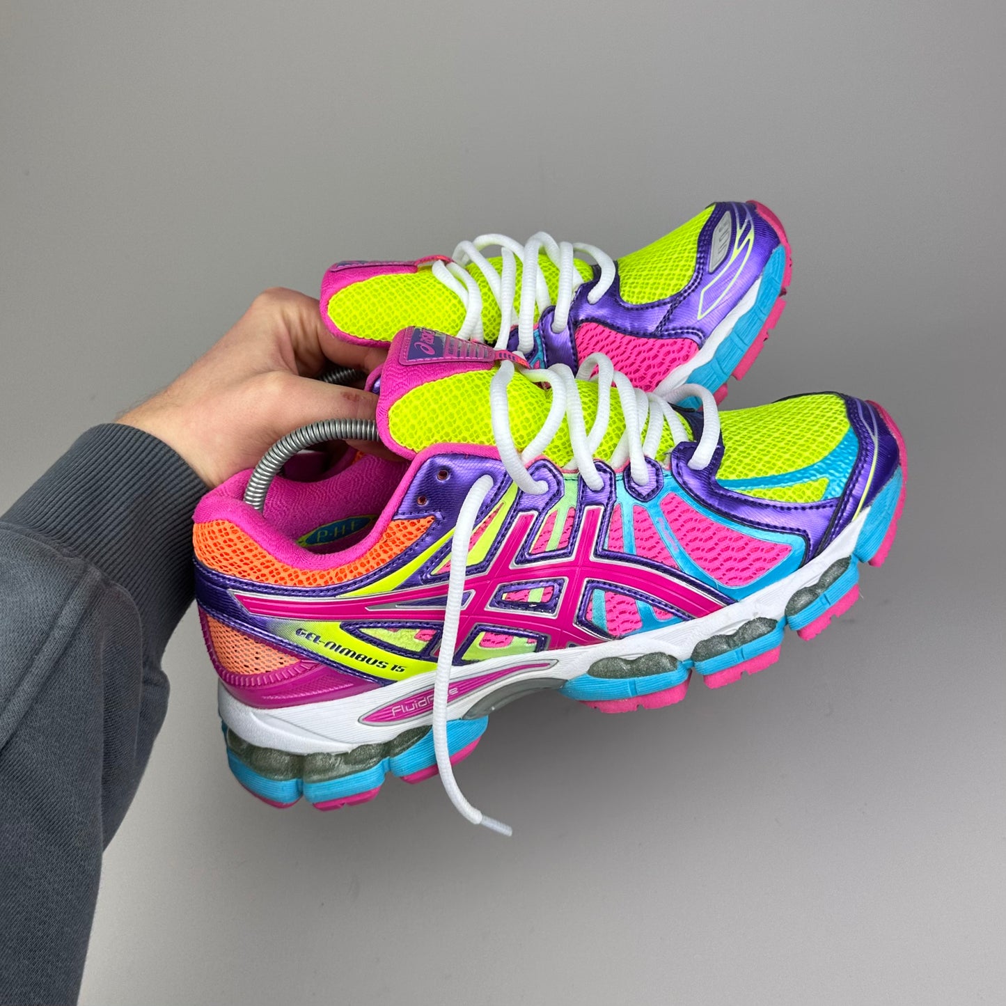 us9W | eu40.5 | cm25.5