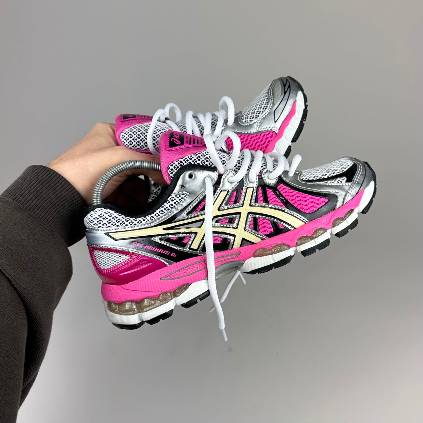 us9w | eu40.5 | cm25.5