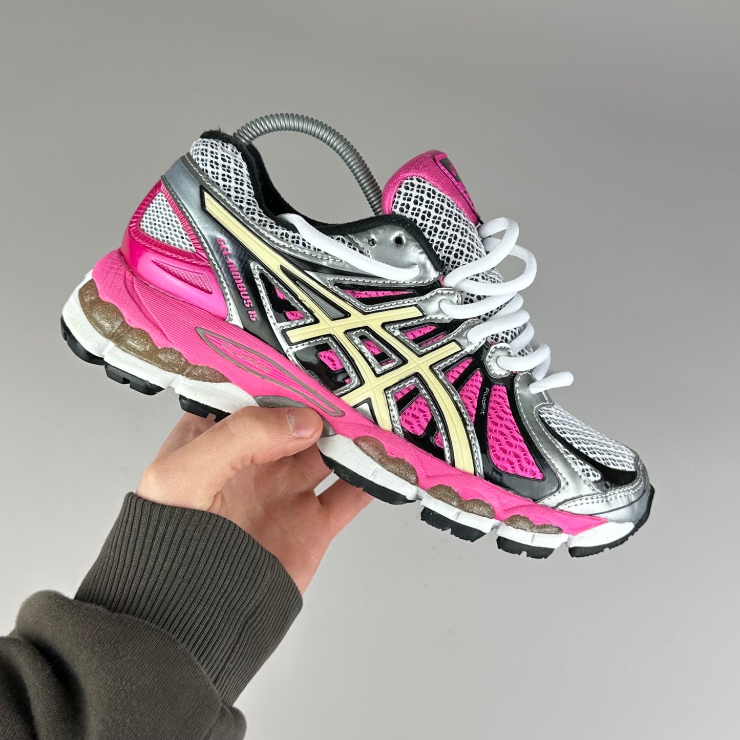 us9w | eu40.5 | cm25.5
