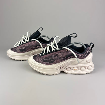 A FEW SIZE AVAILABLE