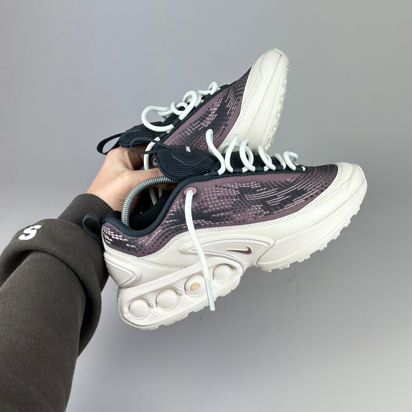 A FEW SIZE AVAILABLE