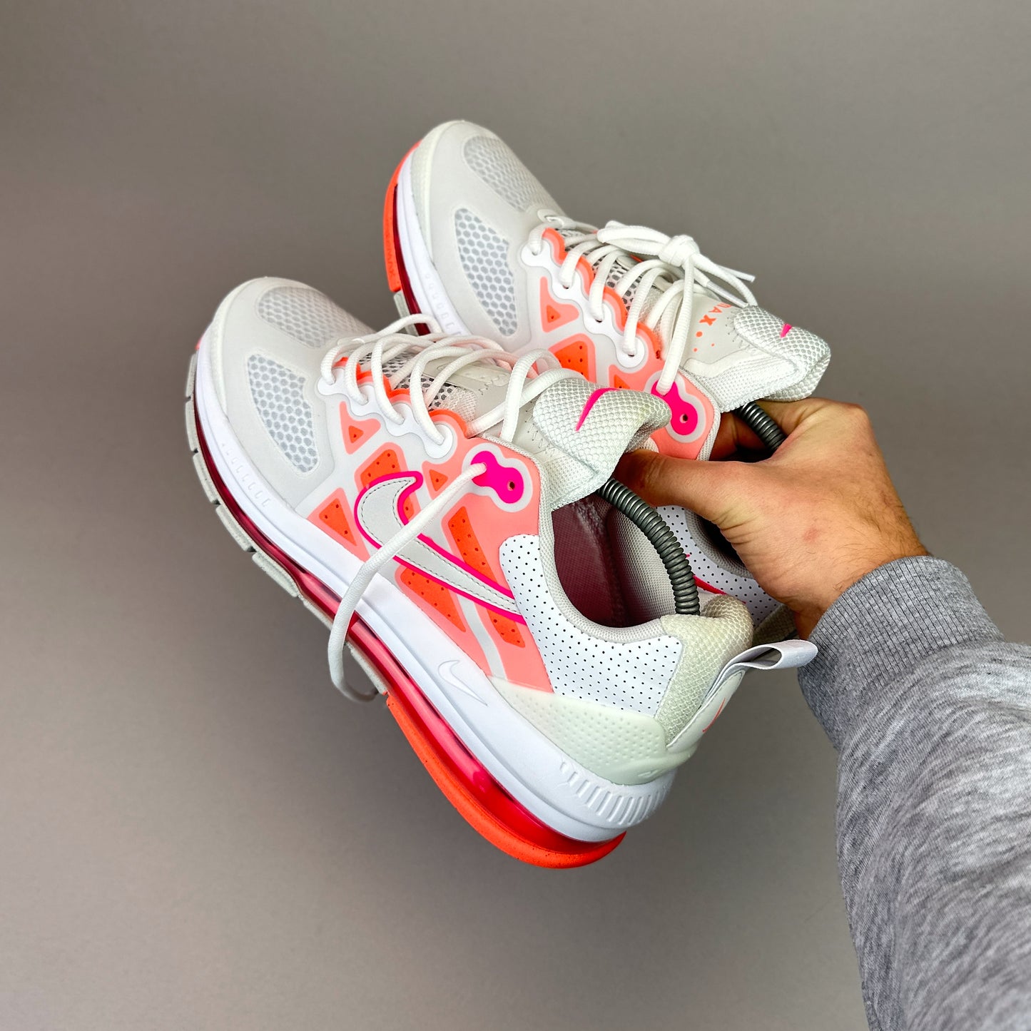 us8.5/10w | eu42 | cm27