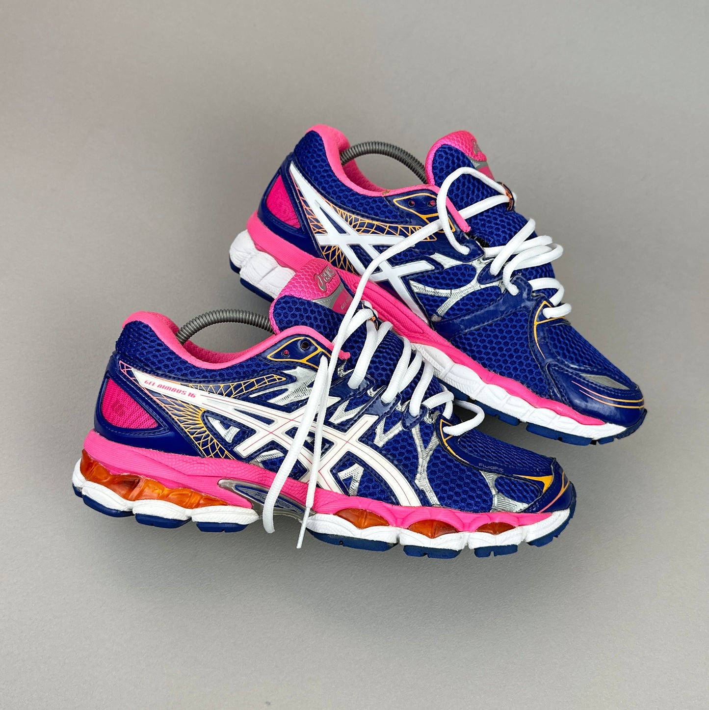 us9w | eu40.5 | cm25.75