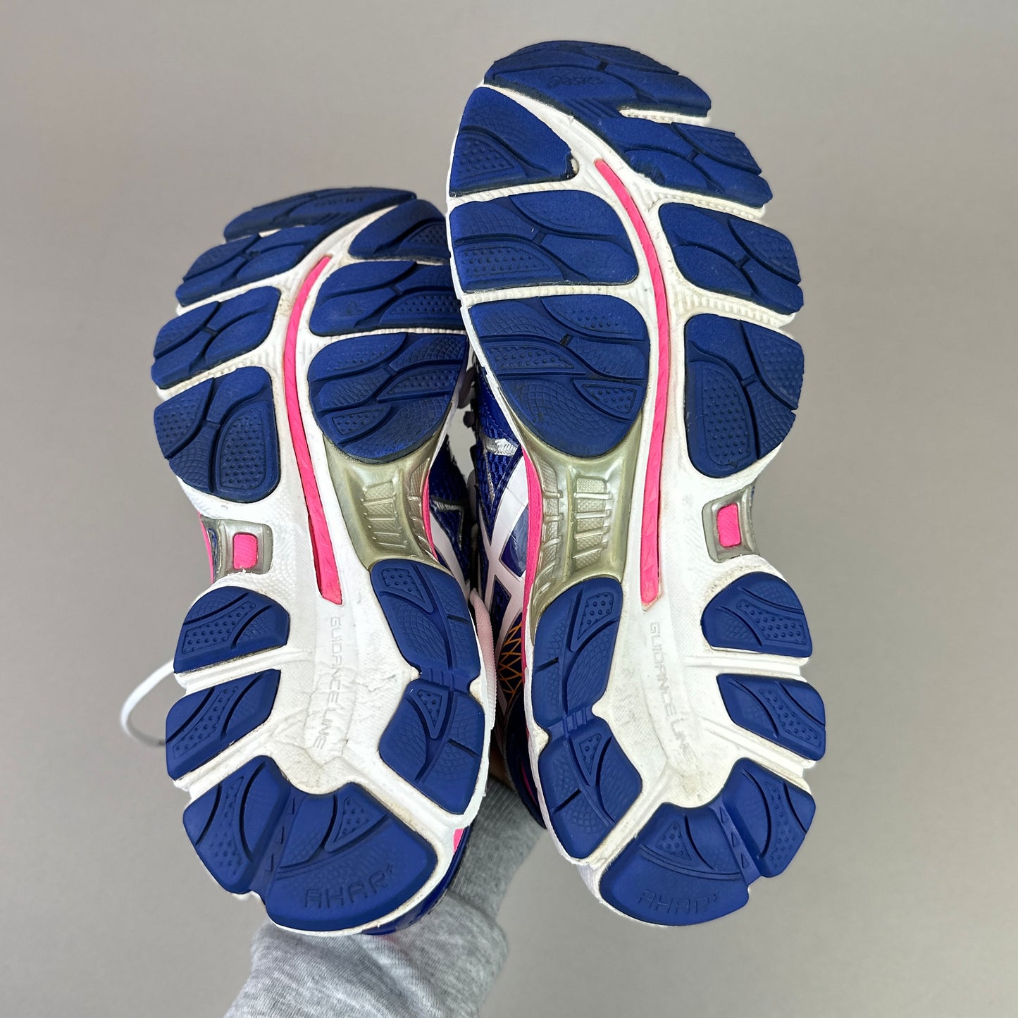 us9w | eu40.5 | cm25.75