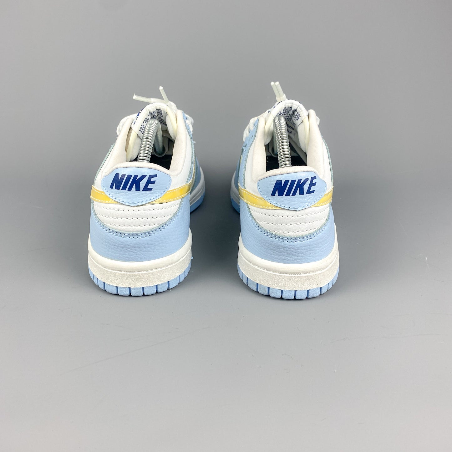 Nike Dunk Low 'Ice Blue Varsity Maize' (2005)